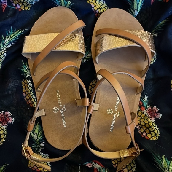 Brand New Adrienne Vittadini Metallic Gold & Tan Ankle Strap Gladiator Sandals - Picture 6 of 13